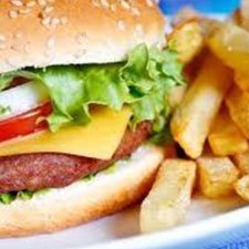 Cause dell’asma: maggiore rischio con il cibo da fast food